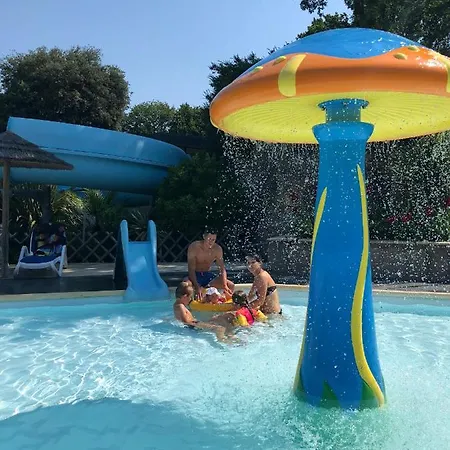 Campsite Eden 4*