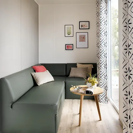 مكان تخييم Camping Eden 4*