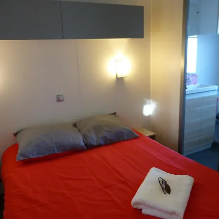 Camping Eden مكان تخييم