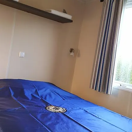 مكان تخييم Camping Eden 4*